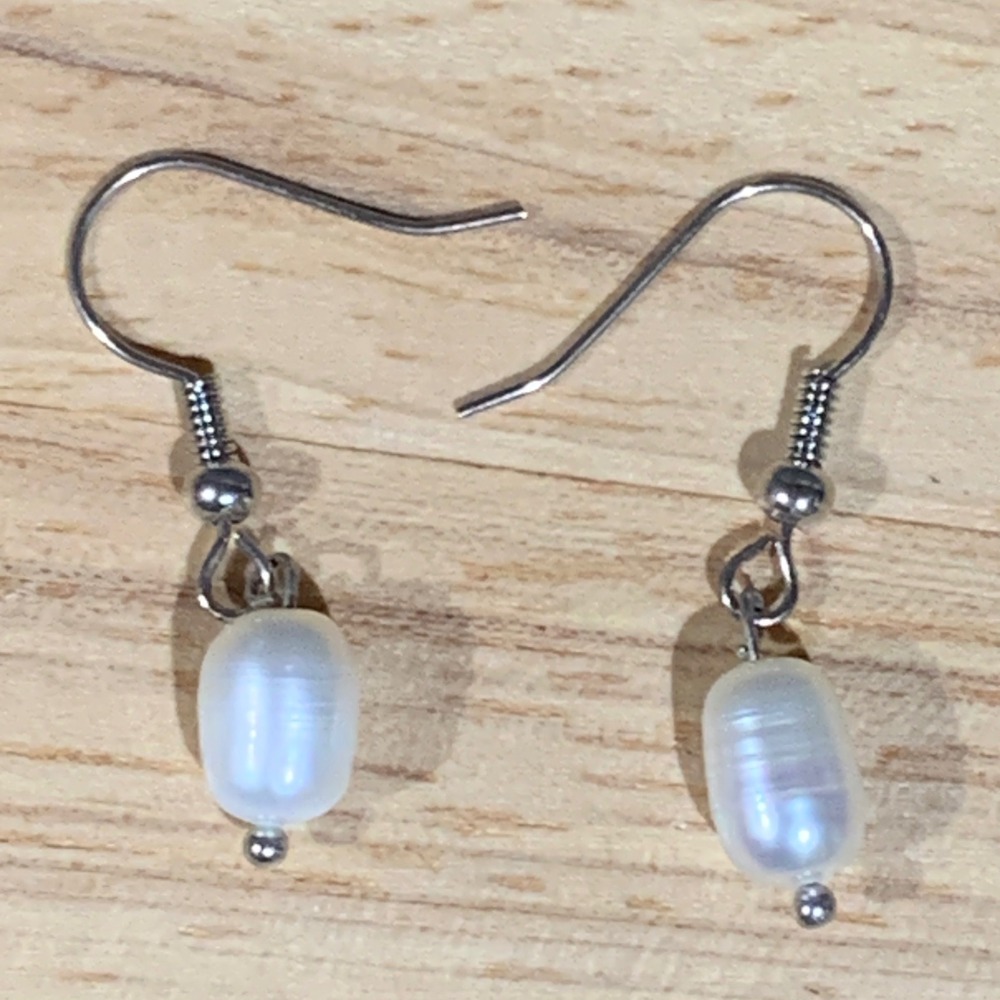 Unbranded Pearl Drop Earrings Women White Oval Dangle Iridescent Bridal Luxe